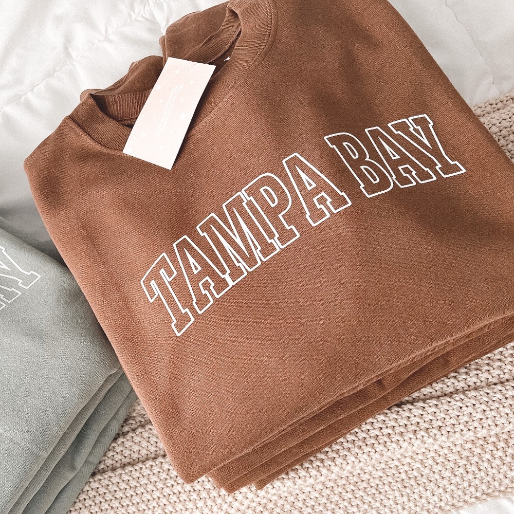 TAMPA BAY | Crewneck Sweatshirt | Light Brown